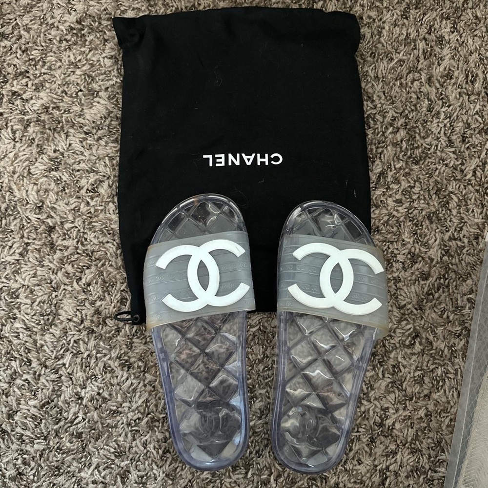 Chanel jelly slides
